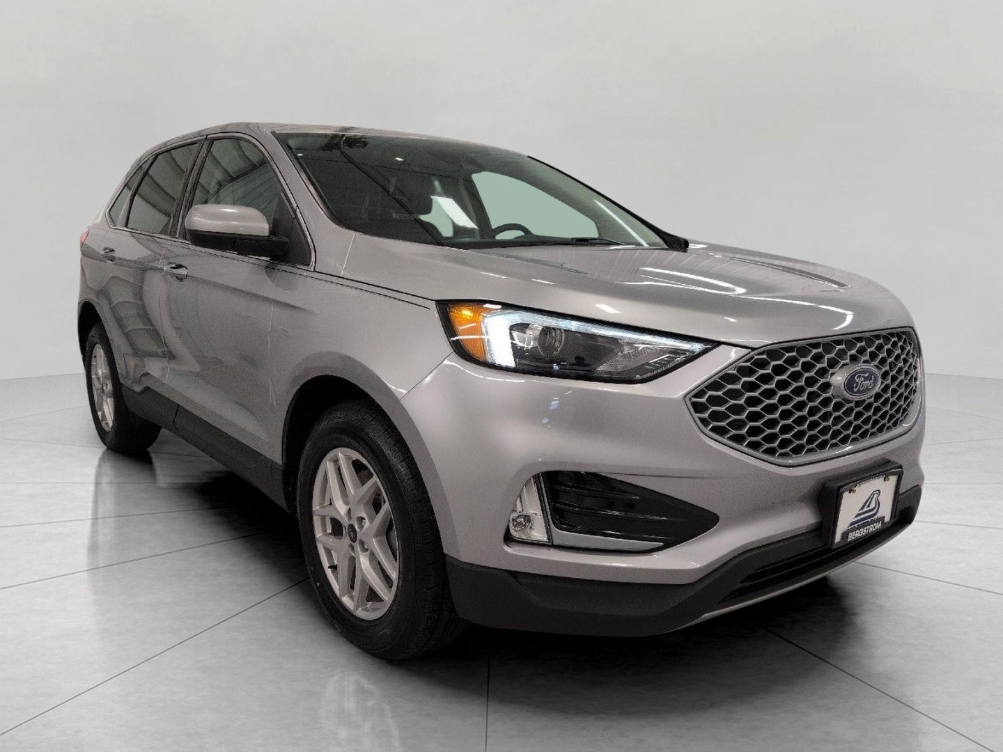 2024 Ford Edge SEL AWD in Iconic Silver Metallic — front three-quarter view