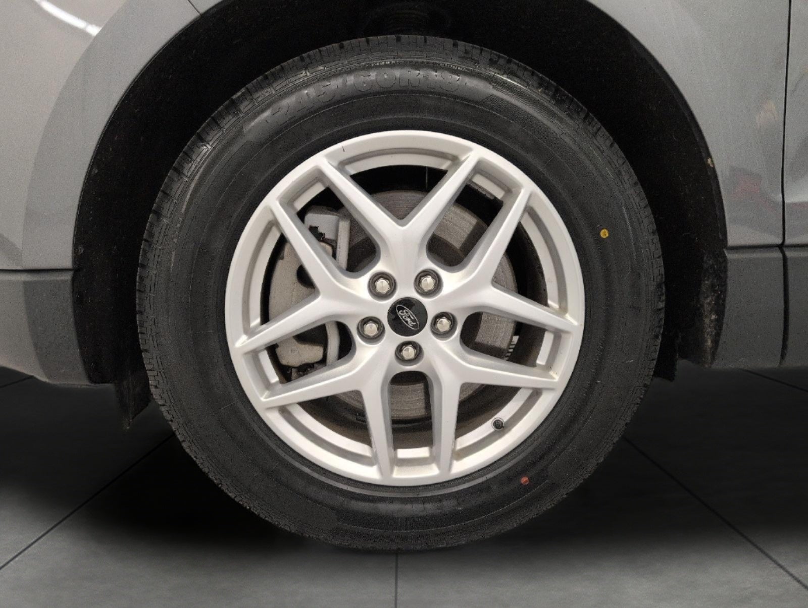 2024 Ford Edge — rear three-quarter view